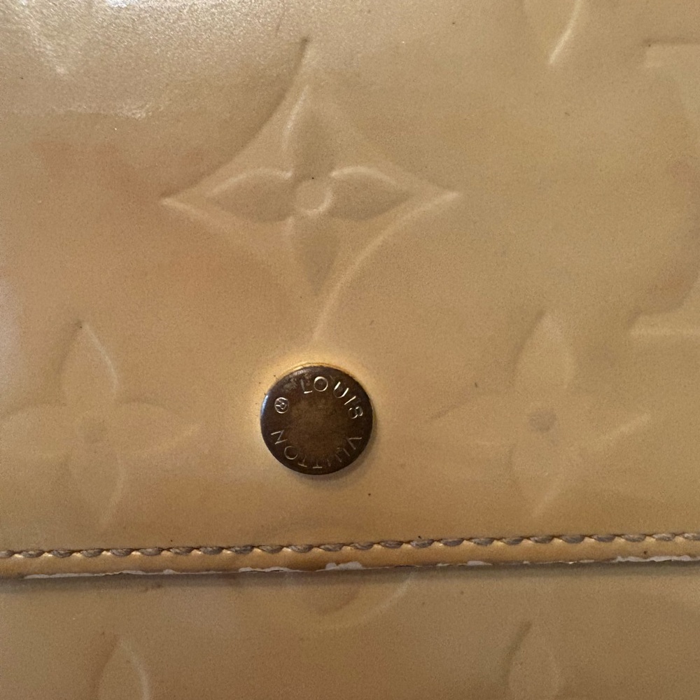Louis Vuitton‎ Beige International Women's Wallet - Picture 5 of 16